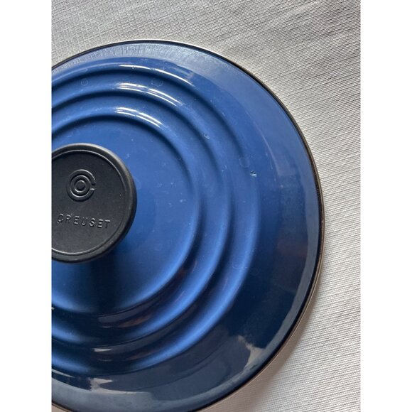 Le Creuset Blue Cast Iron Lid With Black Knob For Dutch Oven 30cm Diameter - Picture 7 of 10